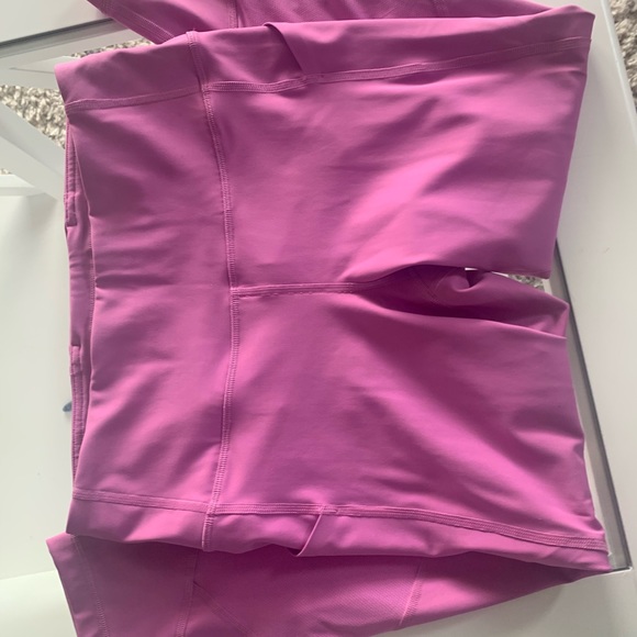 Lululemon crop leggings size 8 - Picture 3 of 7